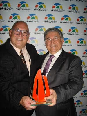 Paulo Roberto Miranda, presidente do grupo Brasil Travel News e Rui Manuel Oliveira, vice-presidente da rede Meliá Hotels International Brasil Paulo Roberto Miranda, presidente do grupo Brasil Travel News e Rui Manuel Oliveira, vice-presidente da rede Meliá Hotels International Brasil