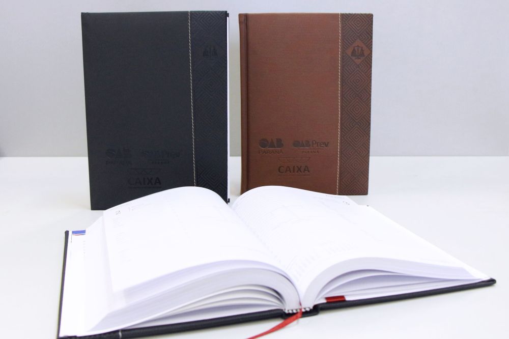 Últimas unidades estão disponíveis nas cores preta e mel, ao custo de R$ 42