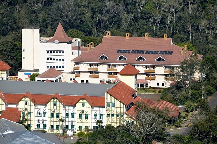 Hotel fica a 300 metros do Parque de &Aacute;guas Termais da cidade (Bebel Ritzmann)