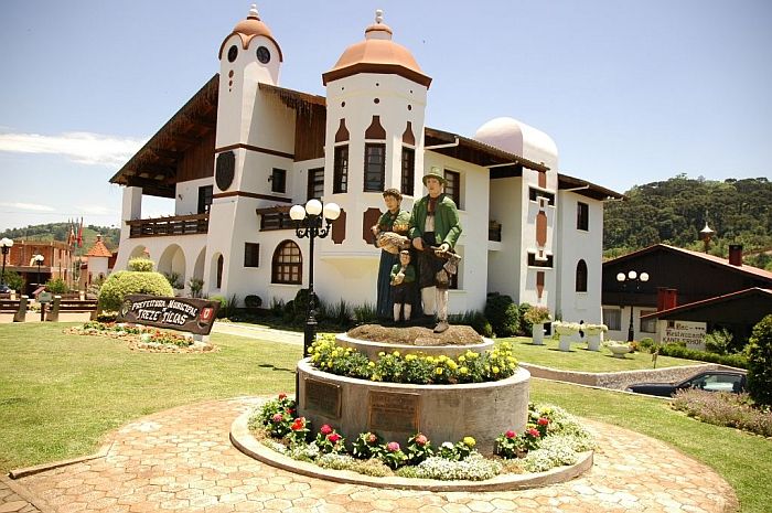 Prefeitura Municipal de Treze T&iacute;lias cidade de coloniza&ccedil;&atilde;o austr&iacute;aca (Divulga&ccedil;&atilde;o)