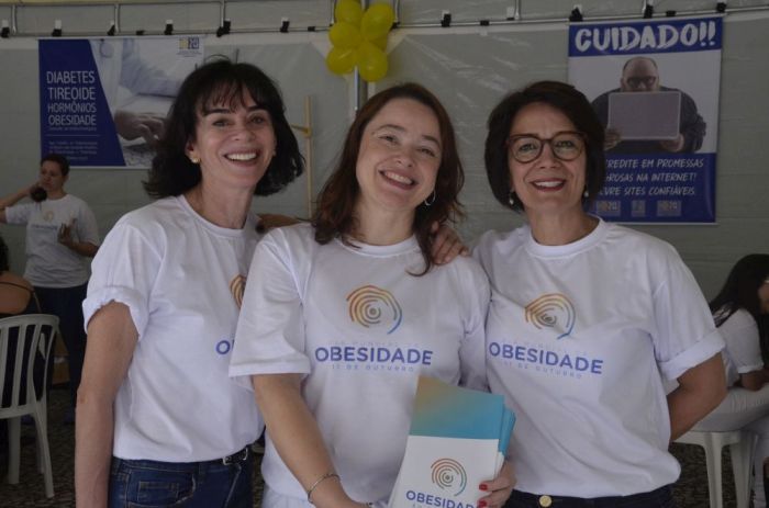 As médicas endocrinologistas Rosana Radominski, Salma Ali El Chab Parolin e Silmara Leite, da SBEM-PR - Foto: Tatiana de Oliveira
