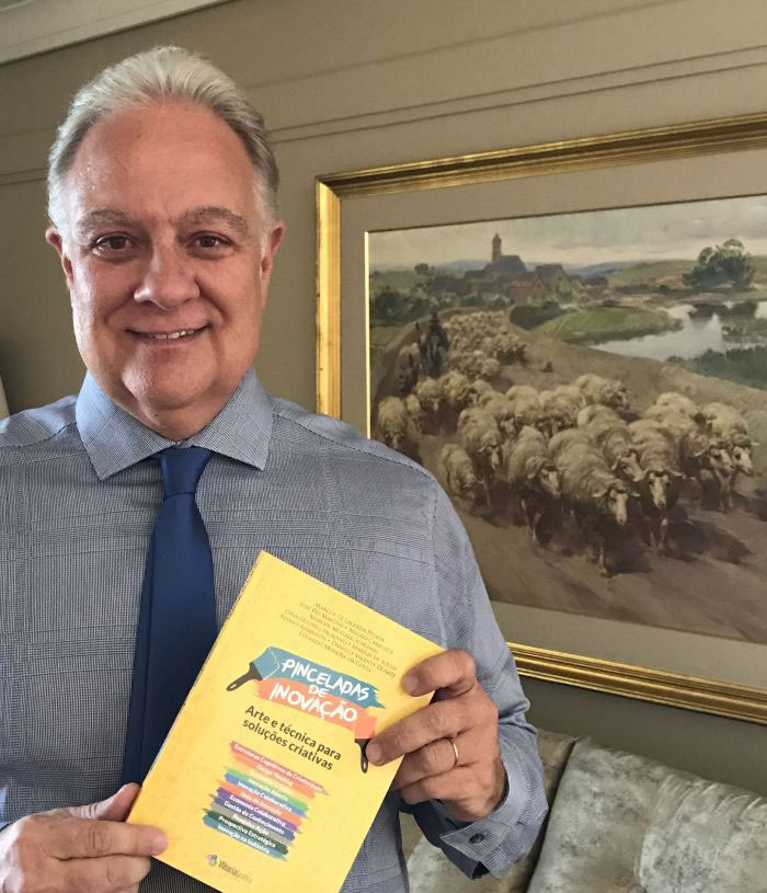 Marcos Pessoa, organizador do livro - Foto: Divulga&ccedil;&atilde;o