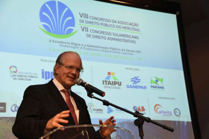 Professor Juarez Freitas - Foto: Bebel Ritzmann