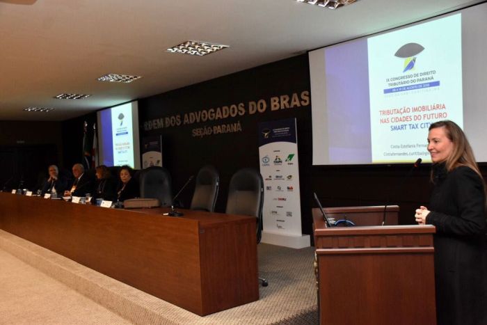 Procuradora Cintia Fernandes durante sua palestra no Congresso - Foto: Bebel Ritzmann/Divulga&ccedil;&atilde;o