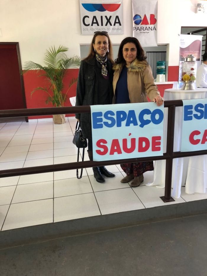 A secretária-geral Márcia Helena Bader Maluf Heisler, e a diretora Iolanda Gomes prestigiaram evento na OAB Lapa - Foto: Divulgação A secretária-geral Márcia Helena Bader Maluf Heisler, e a diretora Iolanda Gomes prestigiaram evento na OAB Lapa - Foto: Divulgação