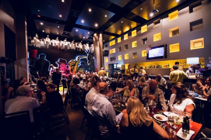 https://www.instagram.com/fulljazz.bar/ https://www.instagram.com/fulljazz.bar/