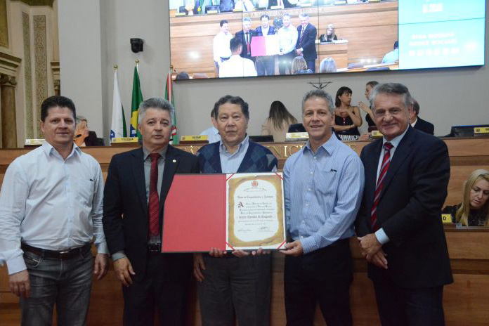 Clube recebeu votos de congratulações e aplausos pelos 74 anos de história - Foto: Tatiana de Oliveira Clube recebeu votos de congratulações e aplausos pelos 74 anos de história - Foto: Tatiana de Oliveira