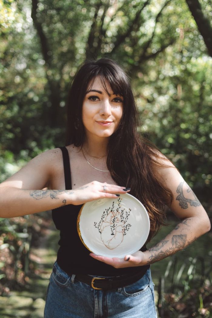 Empresária de Curitiba Ana Paula Crummenauer se tornou MEI para impulsionar seus negócios como artesã - Foto: Divulgação Empresária de Curitiba Ana Paula Crummenauer se tornou MEI para impulsionar seus negócios como artesã - Foto: Divulgação
