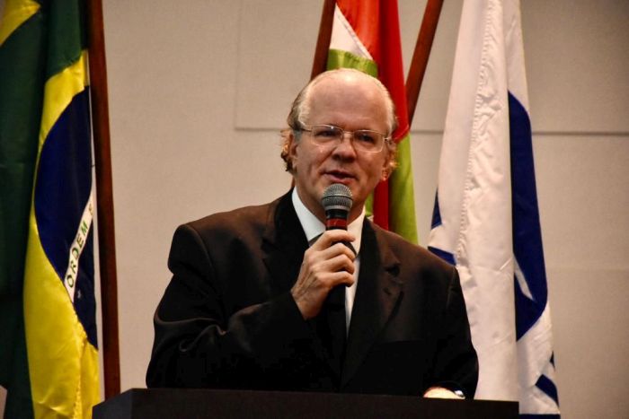  Professor Juarez Freitas - Foto: Divulgação