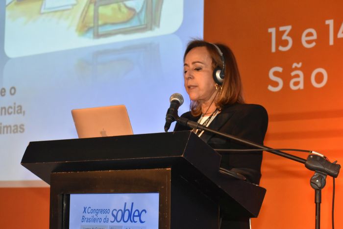 Presidente da Soblec, Tania Schaefer abre o congresso - Foto: Celina Germer Presidente da Soblec, Tania Schaefer abre o congresso - Foto: Celina Germer
